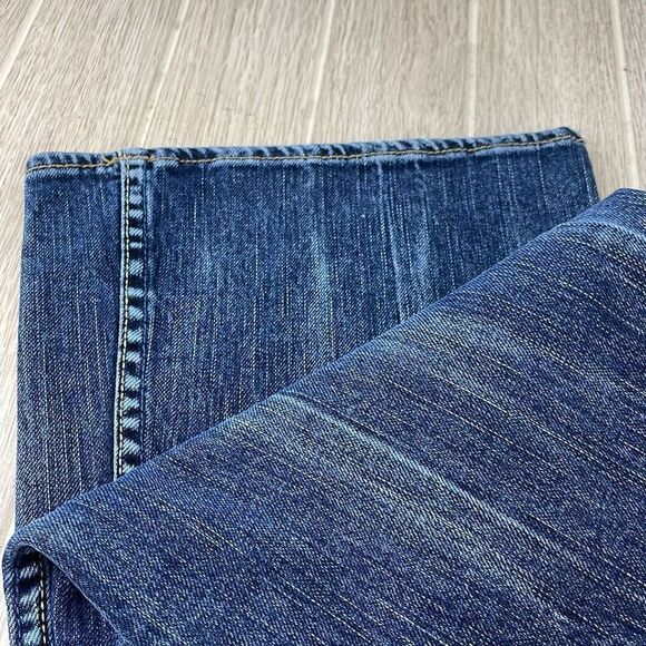 Silver Jeans Women's Isabel Distressed Boot cut Jeans Blue 28 - Picture 4 of 15